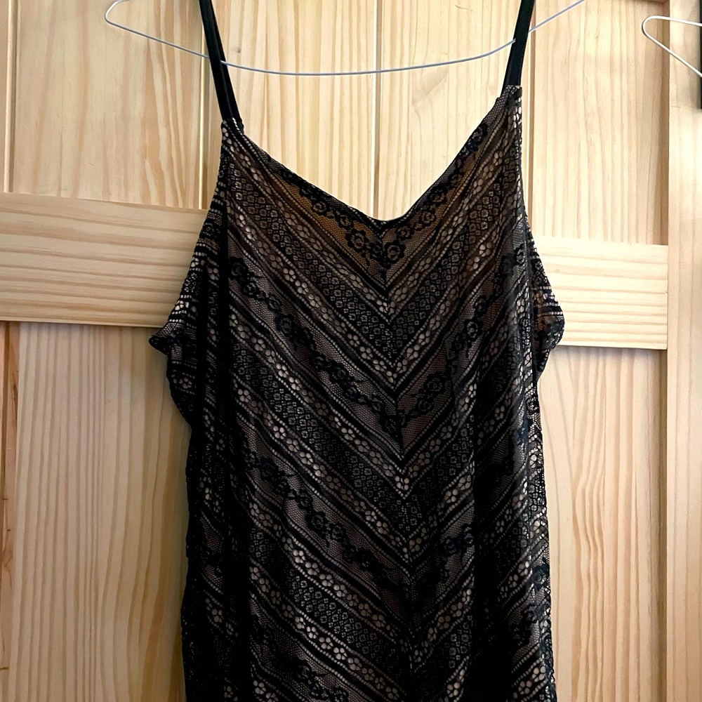 Torrid Spaghetti Strapped Nude underlay/black lace overlay Cami Size 00